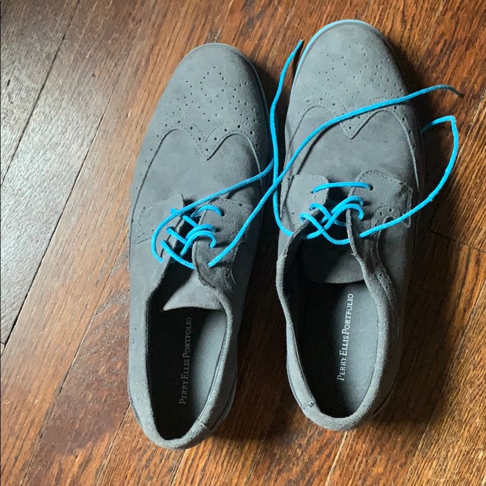 Perry Ellis portfolio shoes size 11.